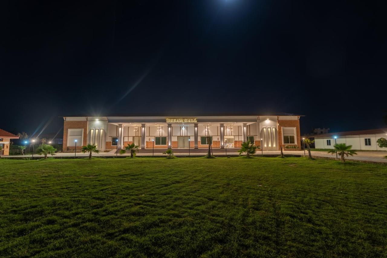 Dreamland Gold Resort & Hotel Bhairāhawā Εξωτερικό φωτογραφία