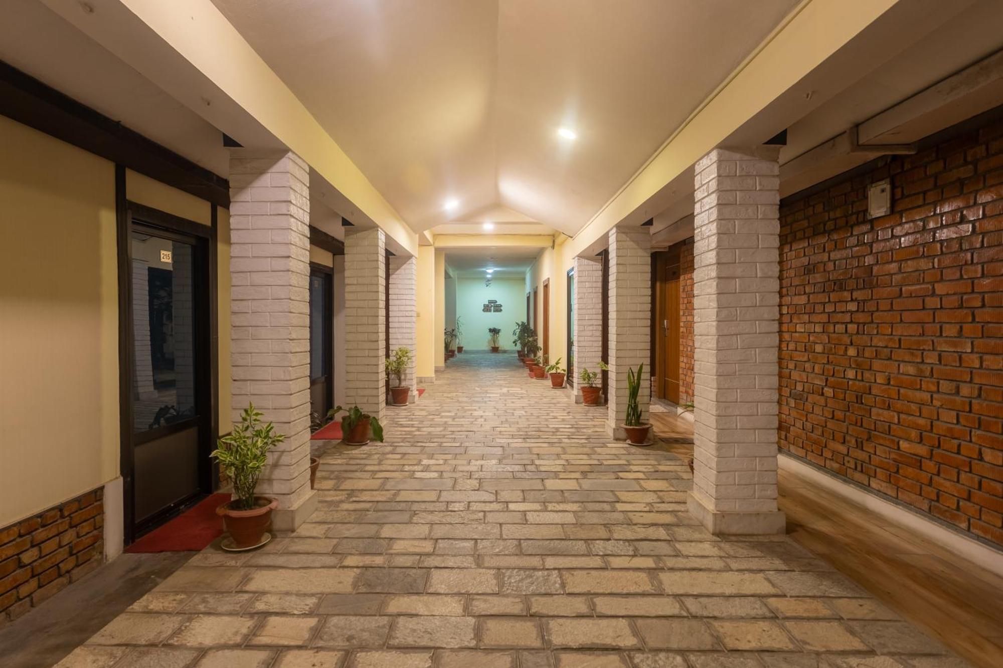 Dreamland Gold Resort & Hotel Bhairāhawā Εξωτερικό φωτογραφία