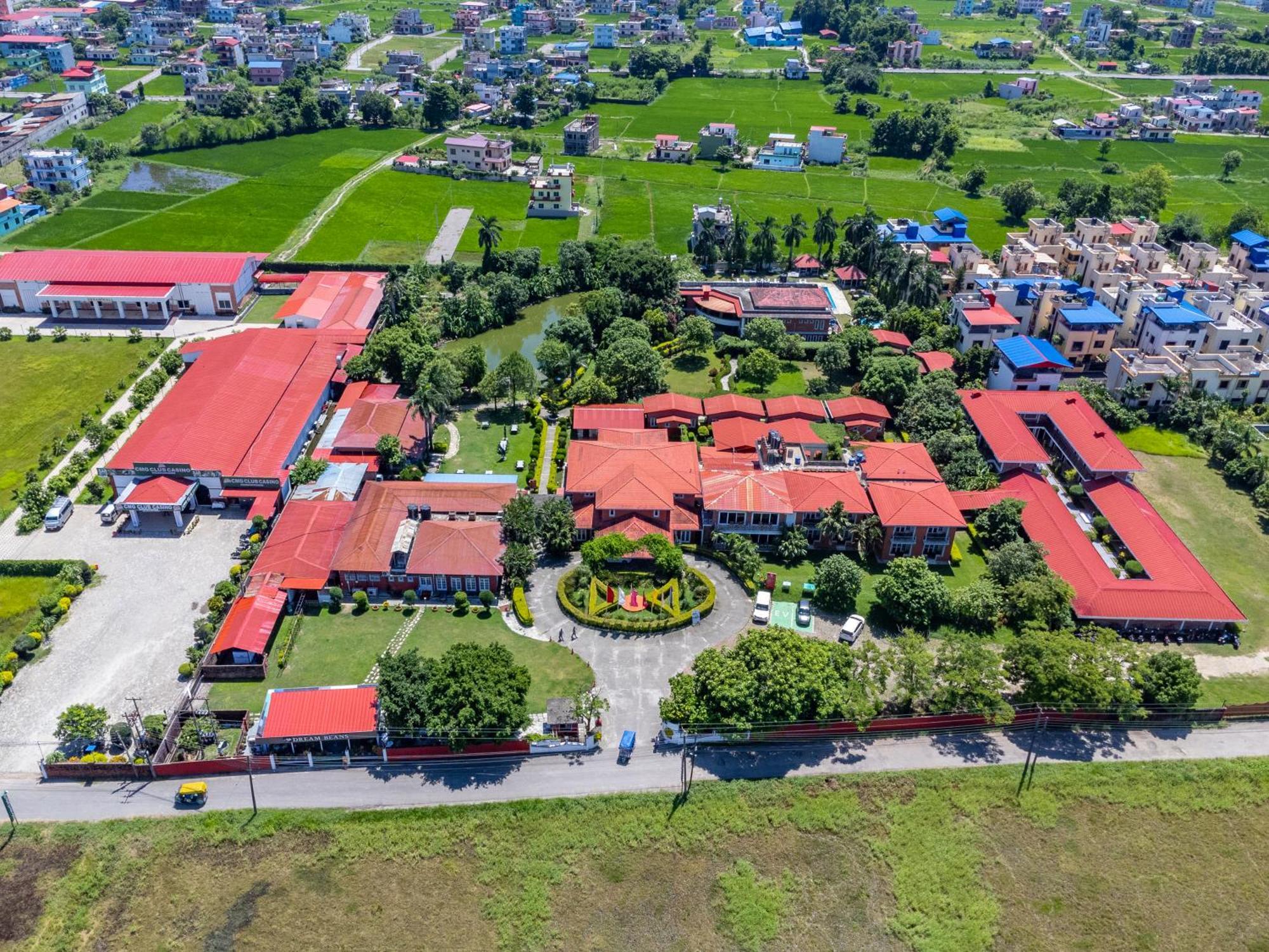 Dreamland Gold Resort & Hotel Bhairāhawā Εξωτερικό φωτογραφία