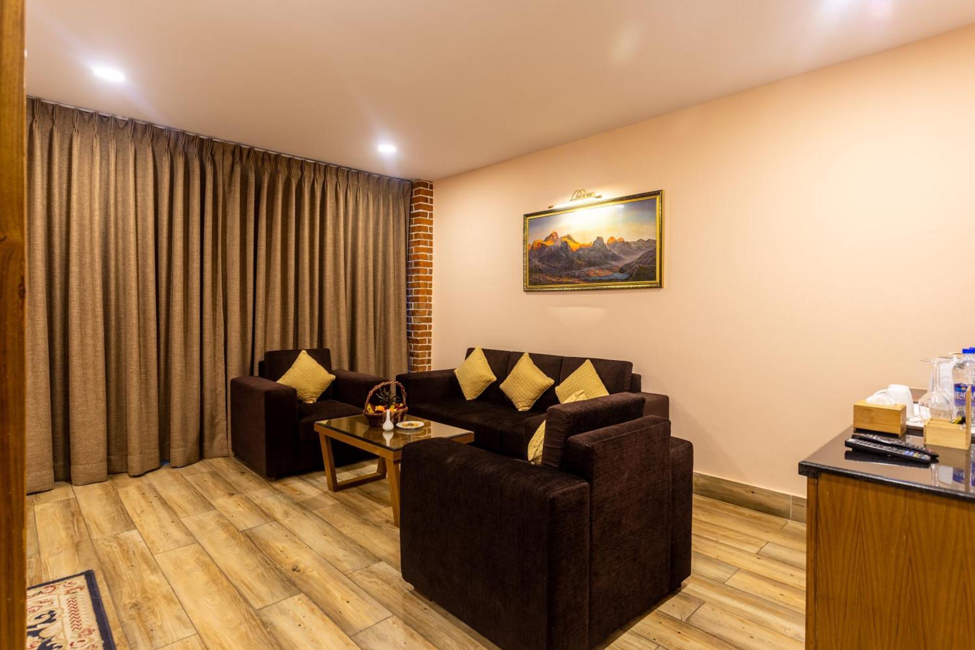 Dreamland Gold Resort & Hotel Bhairāhawā Εξωτερικό φωτογραφία